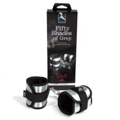 Fifty Shades Of Grey Menottes Douces Totally His -Pas Cher SexToys Magasin fifty shades of grey totally his 3